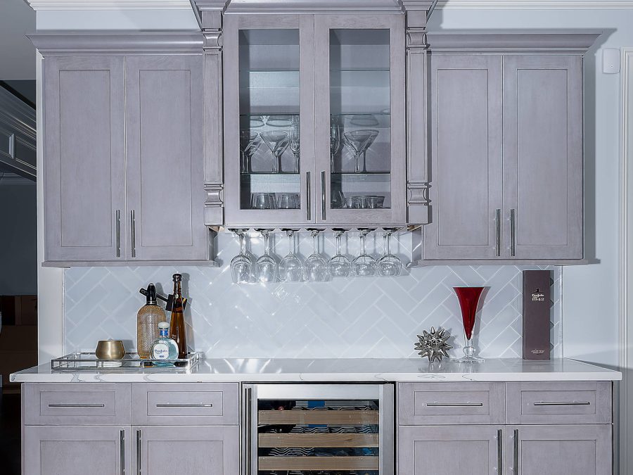 a-unique-fabuwood-galaxy-horizon-kitchen-built-by-bora-from-my-house-kitchen-fabuwood-cabinetry-img~b311fc410a9eb03e_14-4719-1-53c94d9